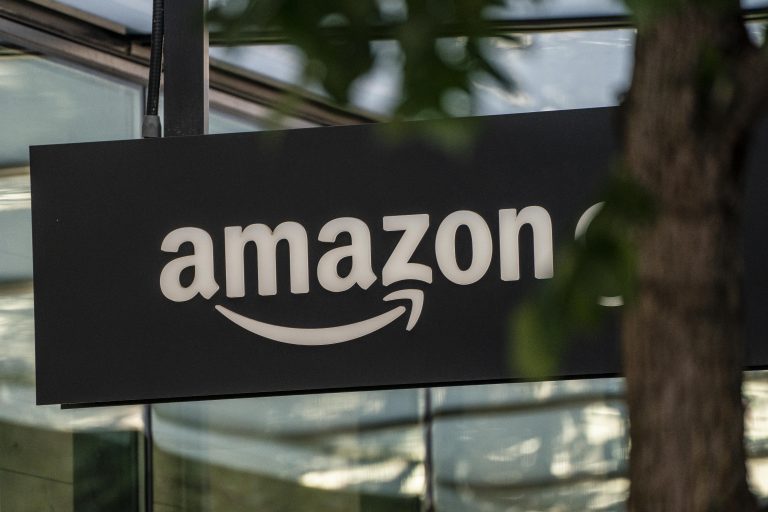 Amazon reportedly paid no income tax on $55 billion in European sales in 2021