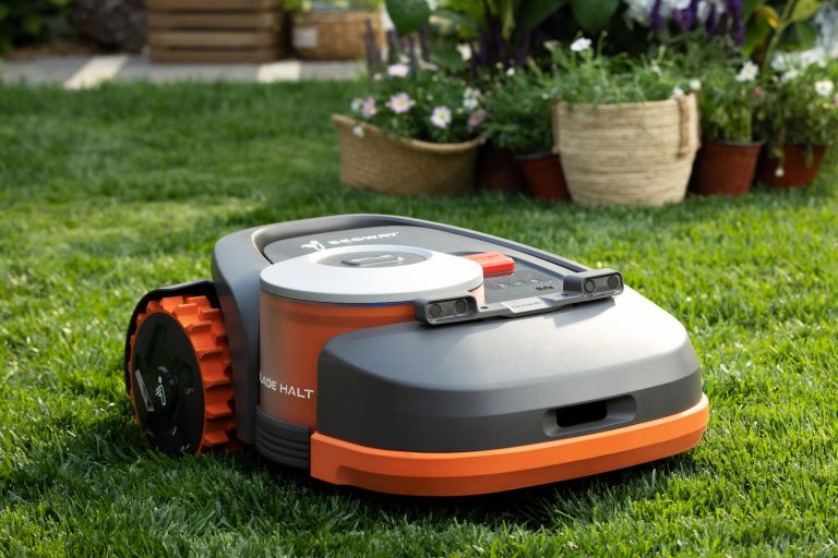Segway’s robot mower uses GPS to stay on your lawn