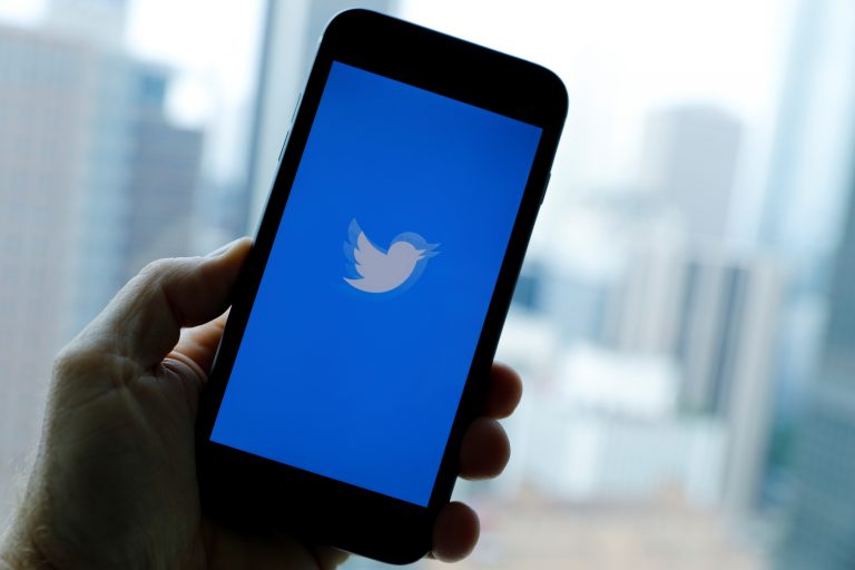 Twitter reopens public verifications following August pause