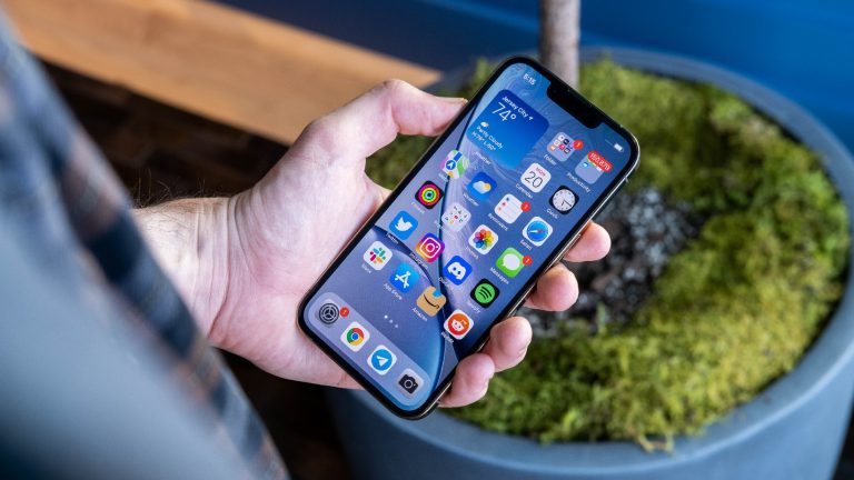 iPhone 13 Pro’s 120Hz display limits some third-party app animations to 60Hz