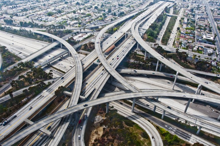Hitting the Books: How Los Angeles became a ‘Freewaytopia’