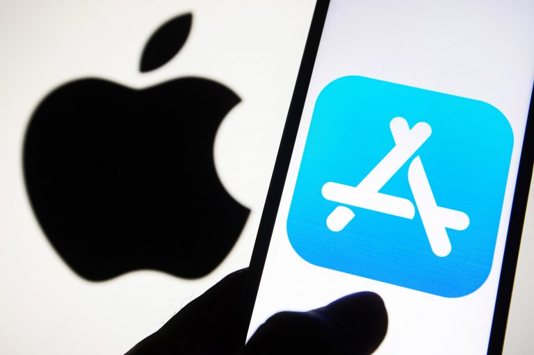 Apple says apps must offer a way to delete your account starting in early 2022
