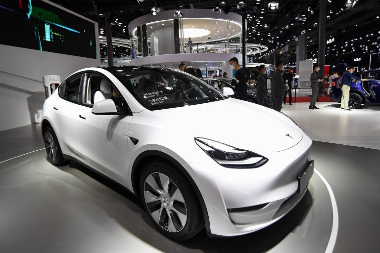 Tesla opens Model Y pre-orders in the UK for early 2022 delivery