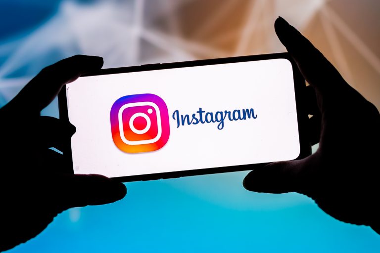 Instagram now lets you delete an image from a carousel