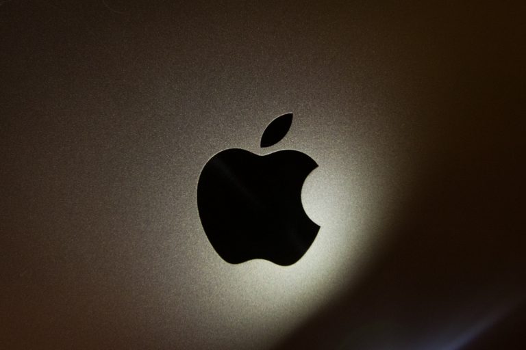 Apple explains how it alerts targets of state-sponsored spyware attacks
