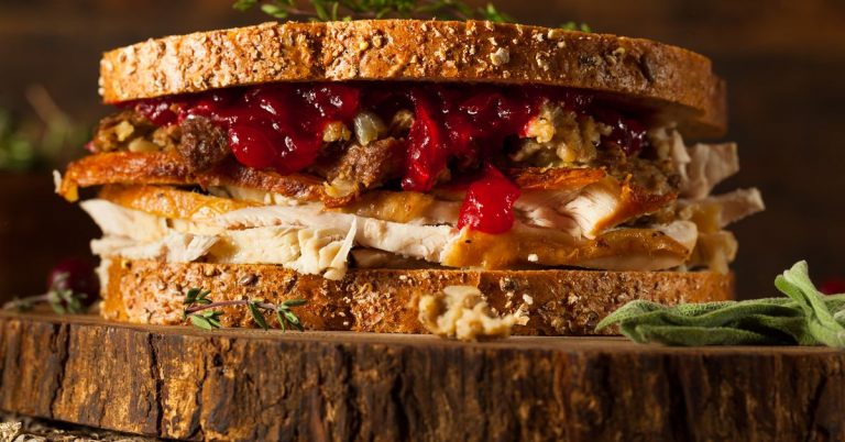 How to Make the Best Thanksgiving Leftovers Sandwich