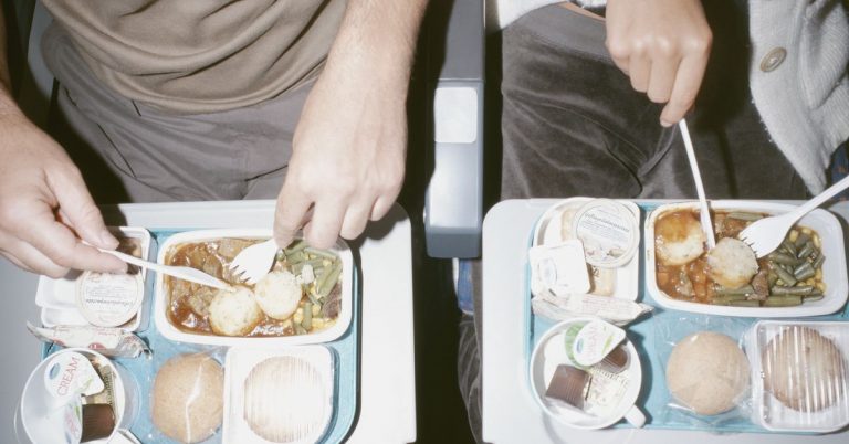 How to Eat Safely on an Airplane