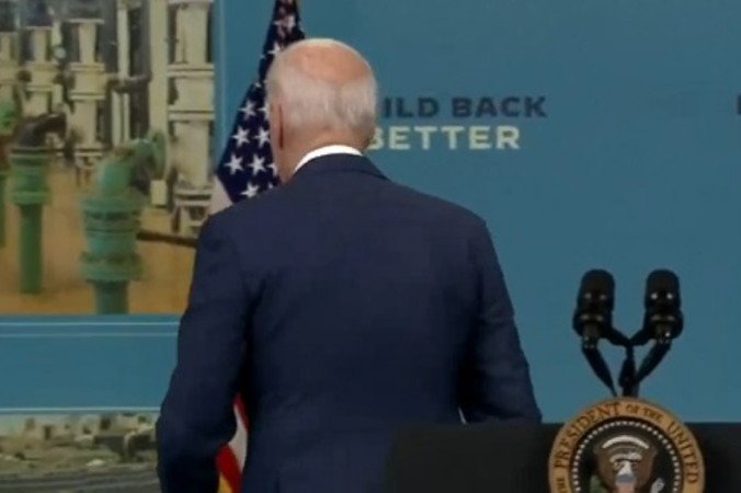 Majority Of Americans Say Biden Admin Not Doing Enough To Address Supply Chain Crisis