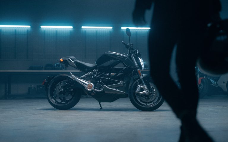 Zero’s 2022 SR electric motorcycle uses in-app purchases for upgrades
