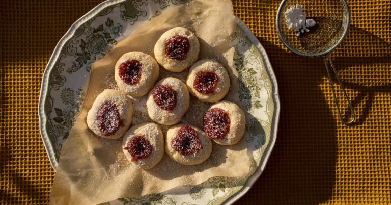 Recipe: Guava-Cream Cheese Thumbprint Cookies