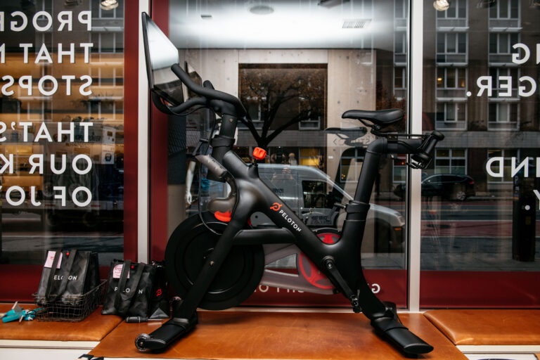 Peloton is reportedly pausing Bike and Tread production amid lower demand (update)