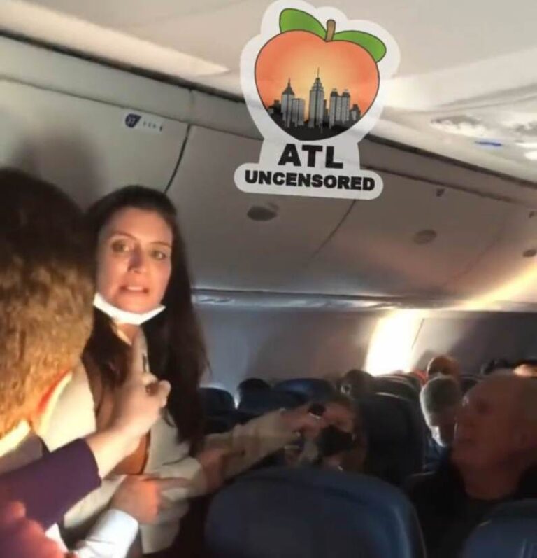 Unmasked Mask Karen Attacks Passenger on Plane; Punches, Scratches and Spits on Man for Taking Mask Off to Eat (Video)