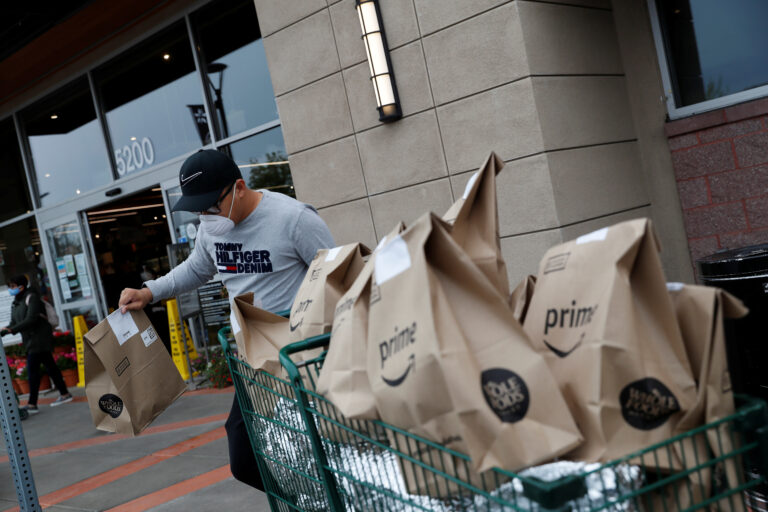 Amazon reportedly plans to expand its grocery delivery business