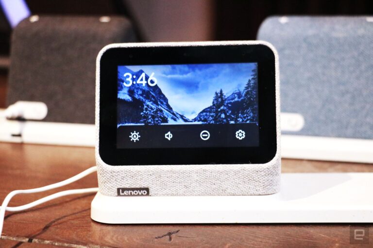 Lenovo Smart Clock 2 bundled with a smart bulb is on sale for $25 at Walmart