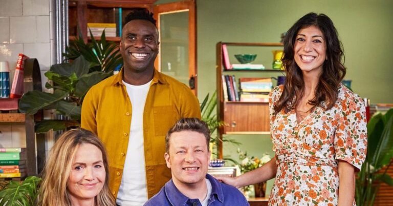 The Great Cookbook Challenge With Jamie Oliver Is a New Food TV Show