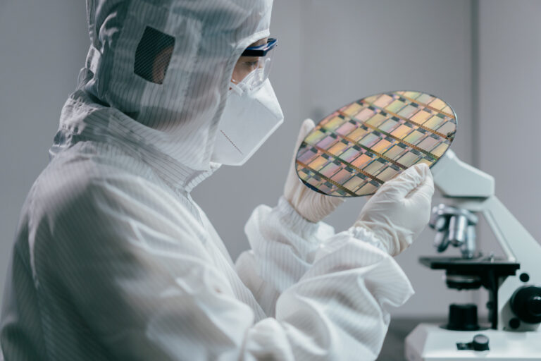 US warns global chip shortage will likely last through 2022