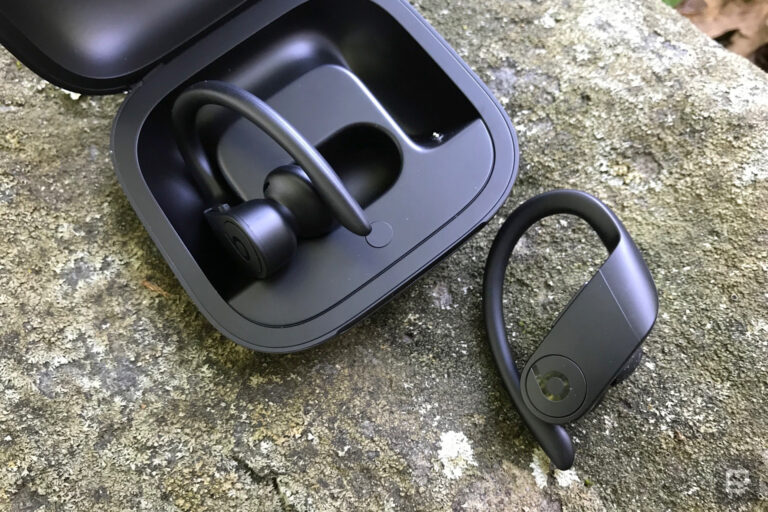 Apple faces class action lawsuit over Powerbeats Pro charging issues