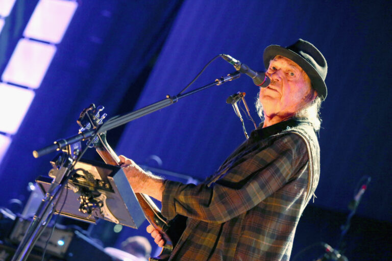 Spotify will remove Neil Young music following Joe Rogan dispute