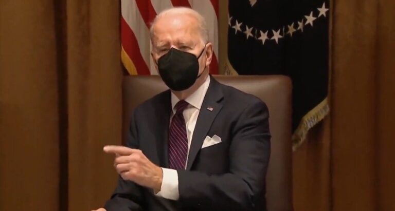 Biden Stares Blankly at Reporter Who Asks About Ukrainian President’s “No Minor Incursions” Comment, Motions For Him to Leave (VIDEO)
