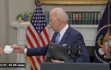Joe Biden Ends Press Conference, Hands Justice Breyer a Dirty Mask, Then Walks Off the Stage Maskless (VIDEO)