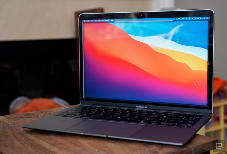 Apple’s MacBook Air M1 drops to $850 at Amazon