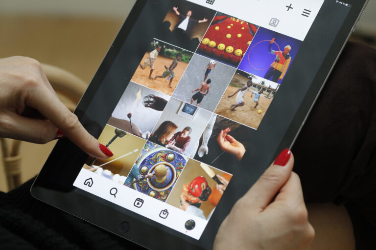 Instagram head says iPad ‘not big enough’ to make app a priority
