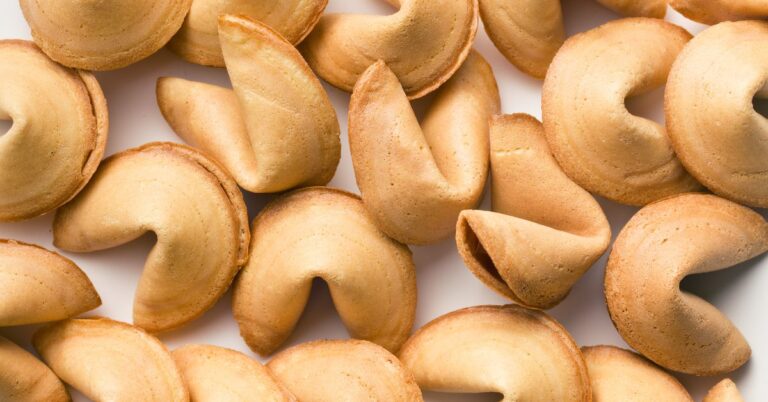 Why Chinese-American Restaurants Serve Fortune Cookies