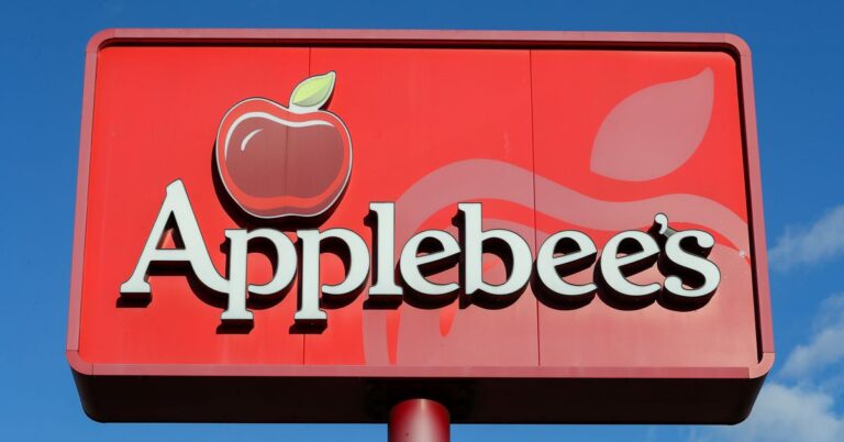 Applebee’s Adds Drive-Thru Windows to Compete with Fast Food