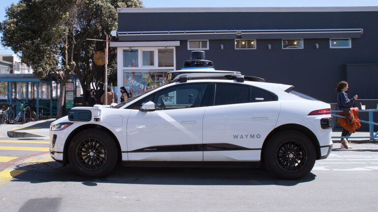 Waymo trials fully driverless rides in San Francisco