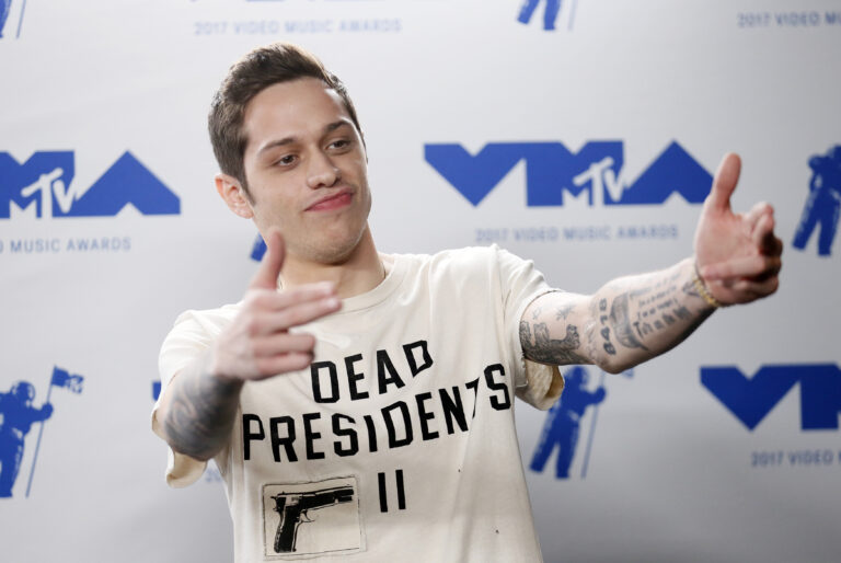 Pete Davidson reportedly finalizing a deal to join an upcoming Blue Origin flight
