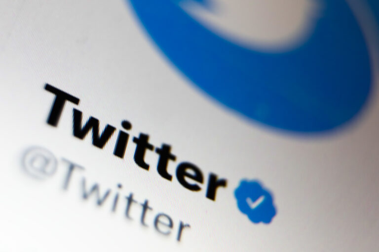 TweetDeck may become a paid Twitter Blue option