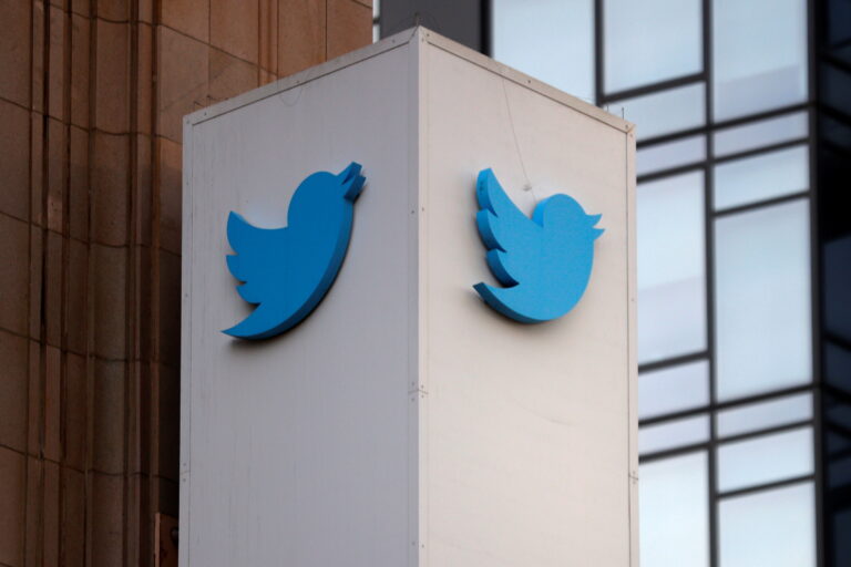 Twitter will bring workers back into the office on March 15th
