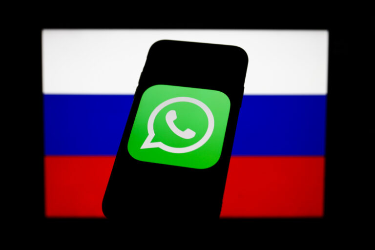Russian court finds Meta guilty of “extremist activity”, but won’t ban Whatsapp