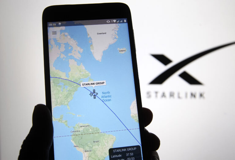 Elon Musk issues warnings over the use of Starlink terminals in Ukraine