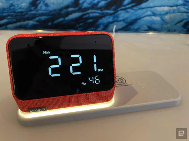 Lenovo’s Smart Clock Essential with Alexa falls to a new low of $45