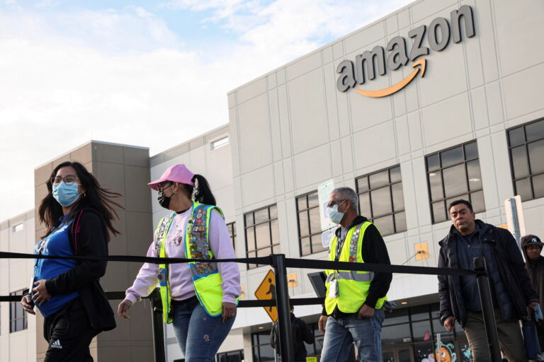 Amazon warehouse workers vote to unionize in Staten Island