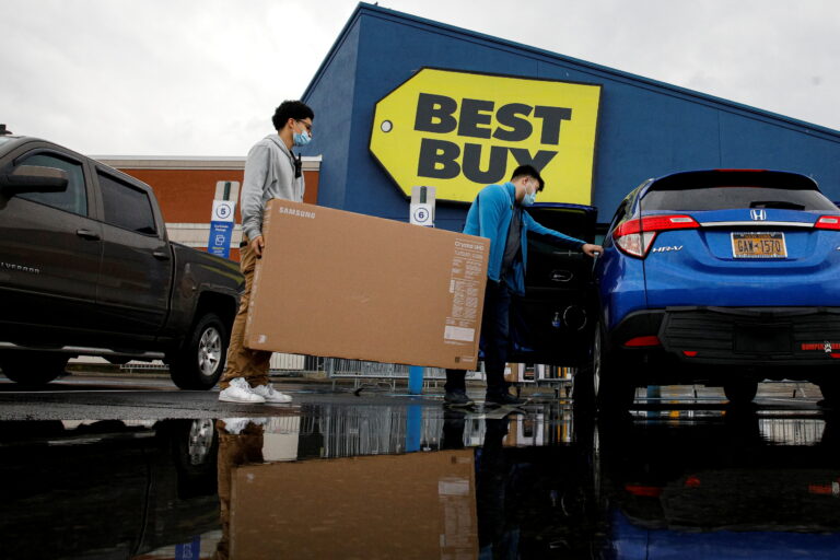 For $200, Best Buy will haul away your two biggest hunks of tech junk