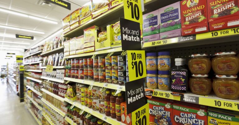 The Correlation Between Dollar Stores and Food Deserts