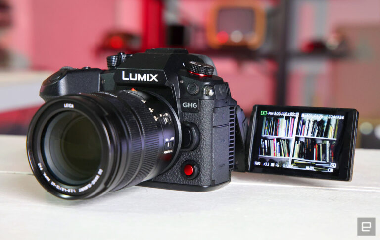 Panasonic GH6 review: A vlogging workhorse, with some caveats