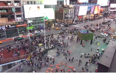 Manhole Explosion in Times Square New York City — VIDEO