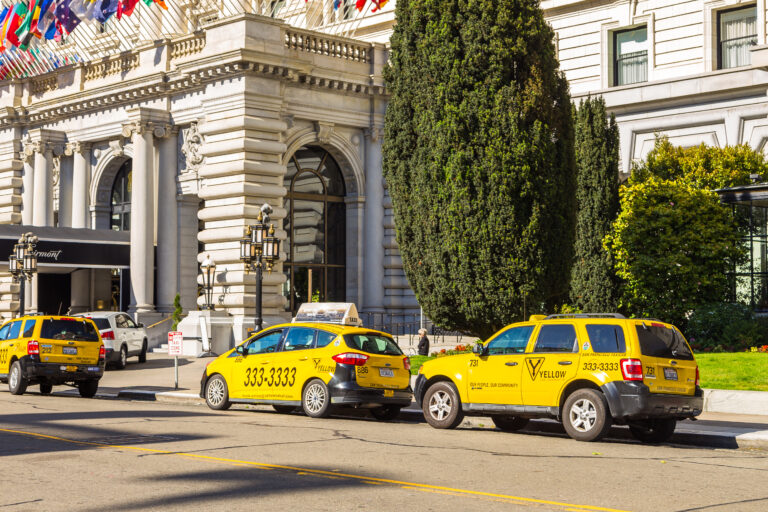 Uber will soon offer taxi rides in San Francisco