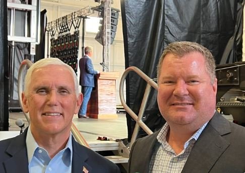Never-Trump Leader Opens Rally for Brian Kemp and Turncoat Mike Pence in Georgia — With Only a Couple Hundred Supporters in the Crowd